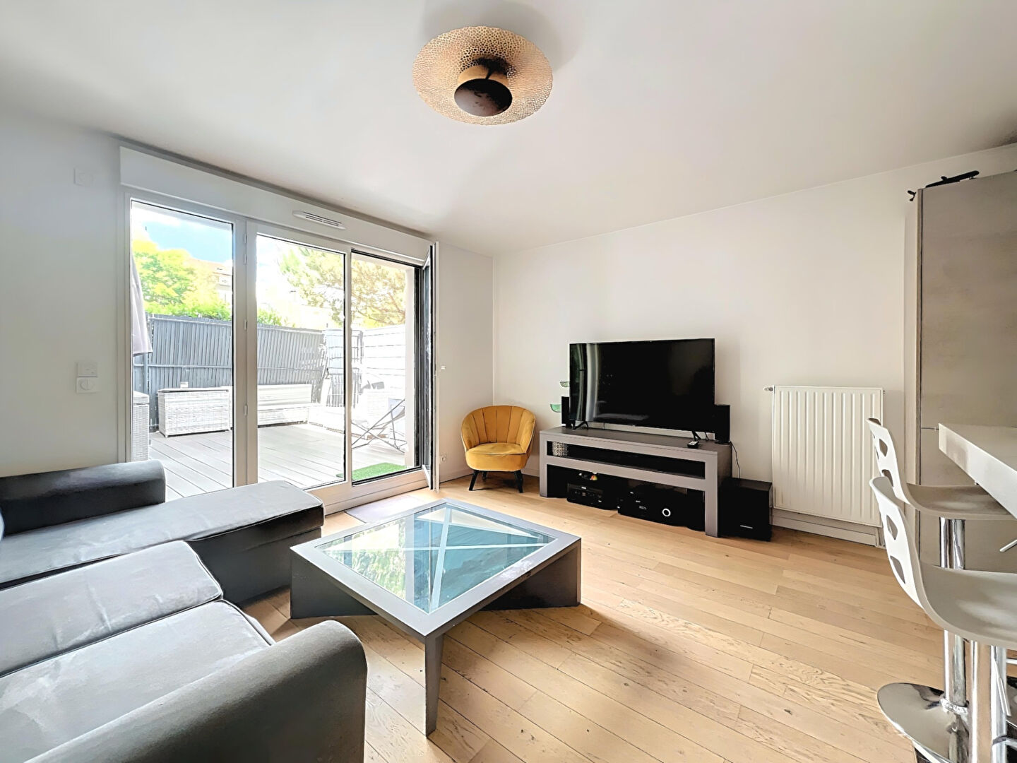 Photo Appartement Suresnes 3 pièce(s) 65 m2 image 3/6