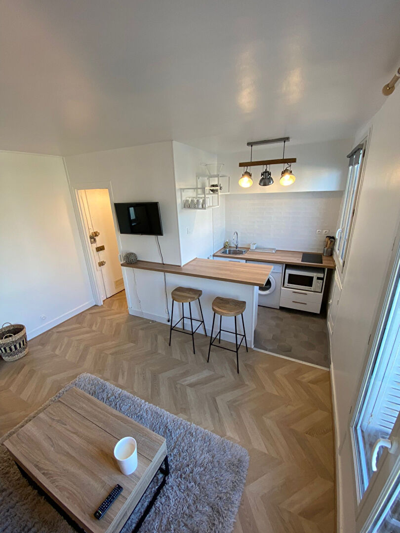 Appartement Suresnes 1 pièce(s) 21 m2
