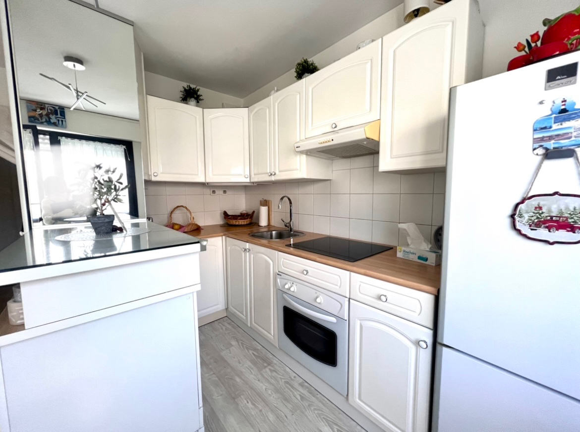 Photo Appartement Suresnes 1 pièce(s) 32 m2 image 4/6