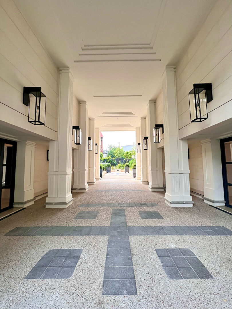 Photo Appartement Suresnes 4 pièce(s) 85 m2 image 3/6