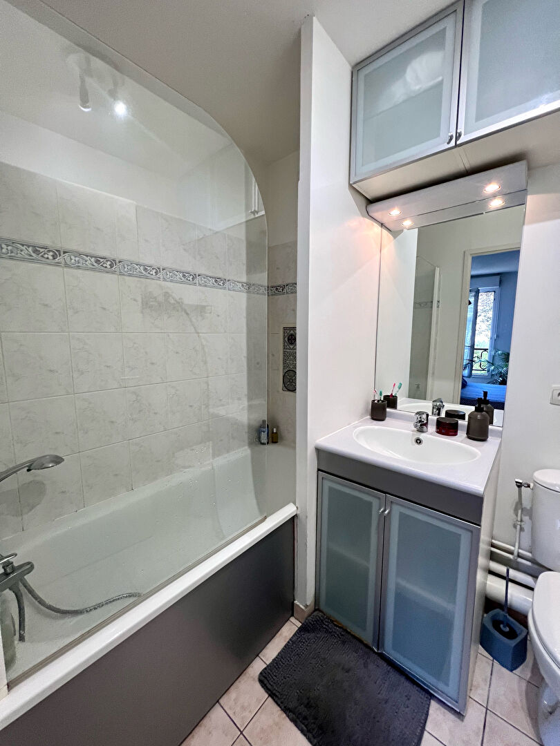 Photo Appartement Suresnes 2 pièce(s) 32 m2 image 5/5