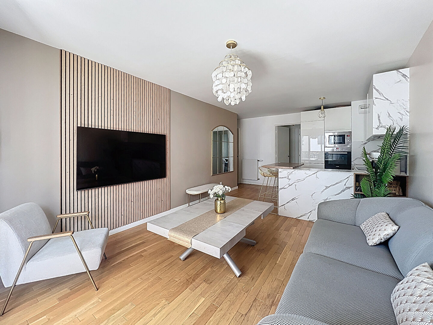 Photo Appartement Suresnes 4 pièce(s) 75 m2 image 2/6