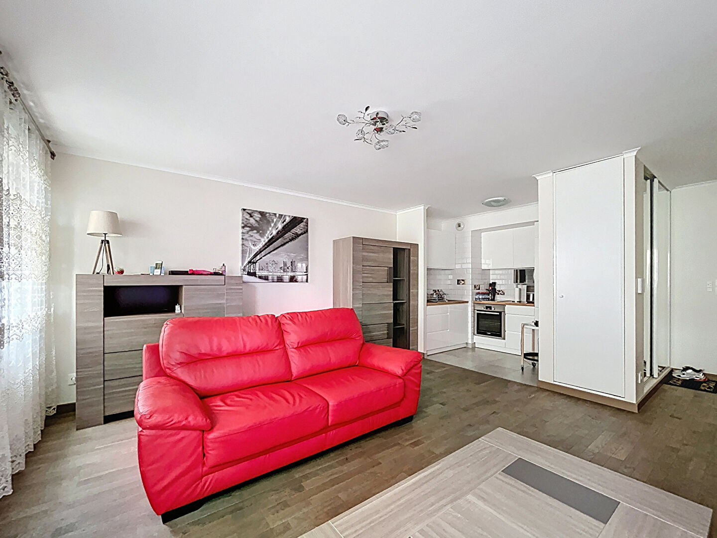Appartement Suresnes 2 pièce(s) 46.76 m2