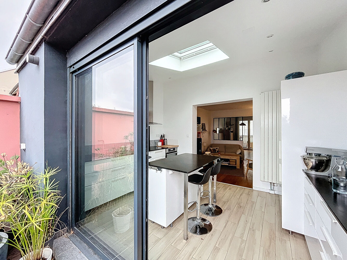 Photo Maison pleine de charme avec vue imprenable sur Paris image 2/6