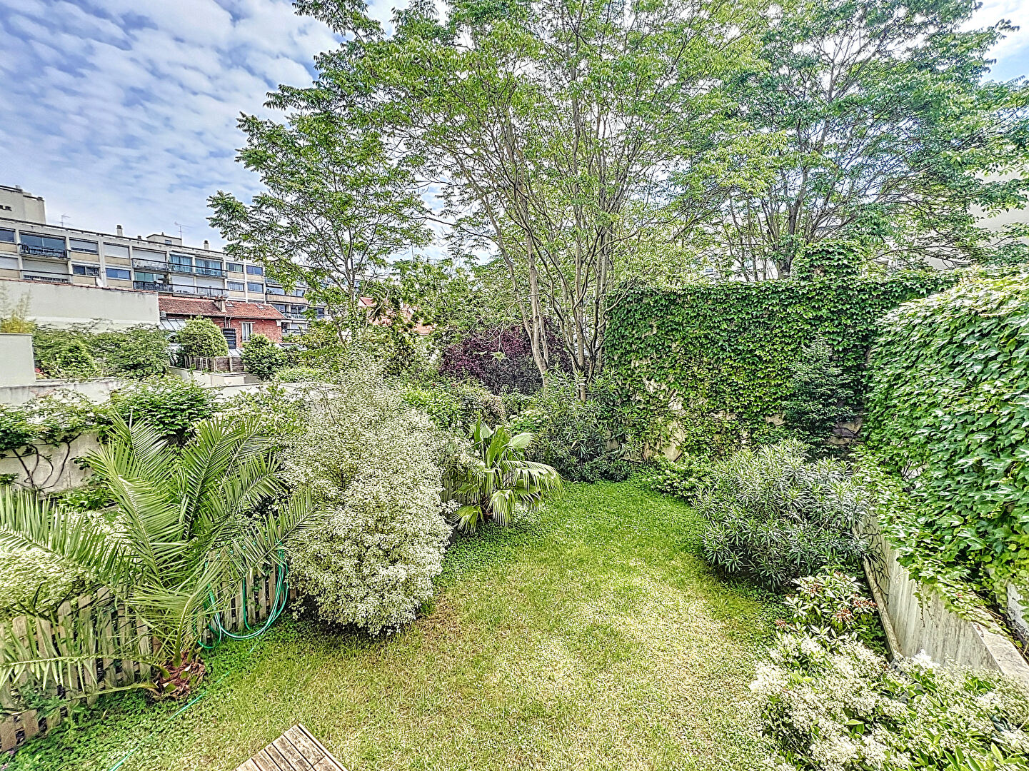 Appartement Suresnes 2 pièce(s) 51 m2