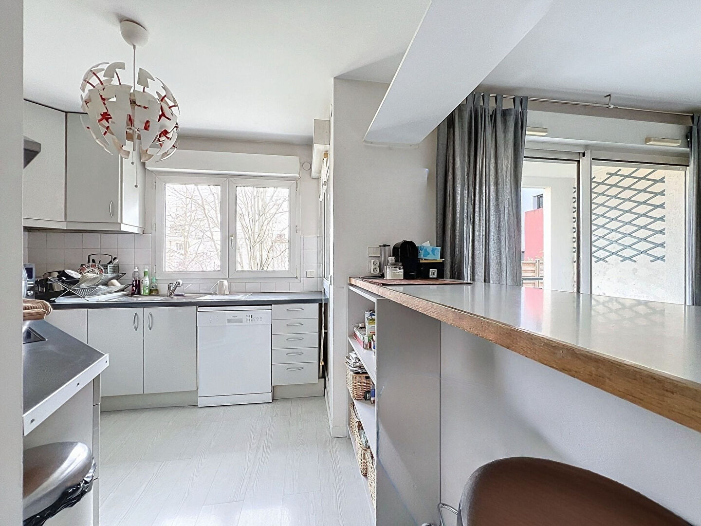 Photo Appartement Suresnes 2 pièce(s) 51 m2 image 2/6