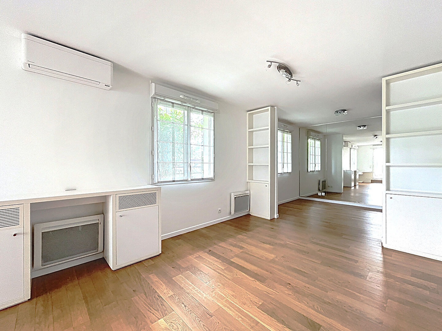 Photo Appartement Suresnes 3 pièce(s) 72 m2 image 5/6