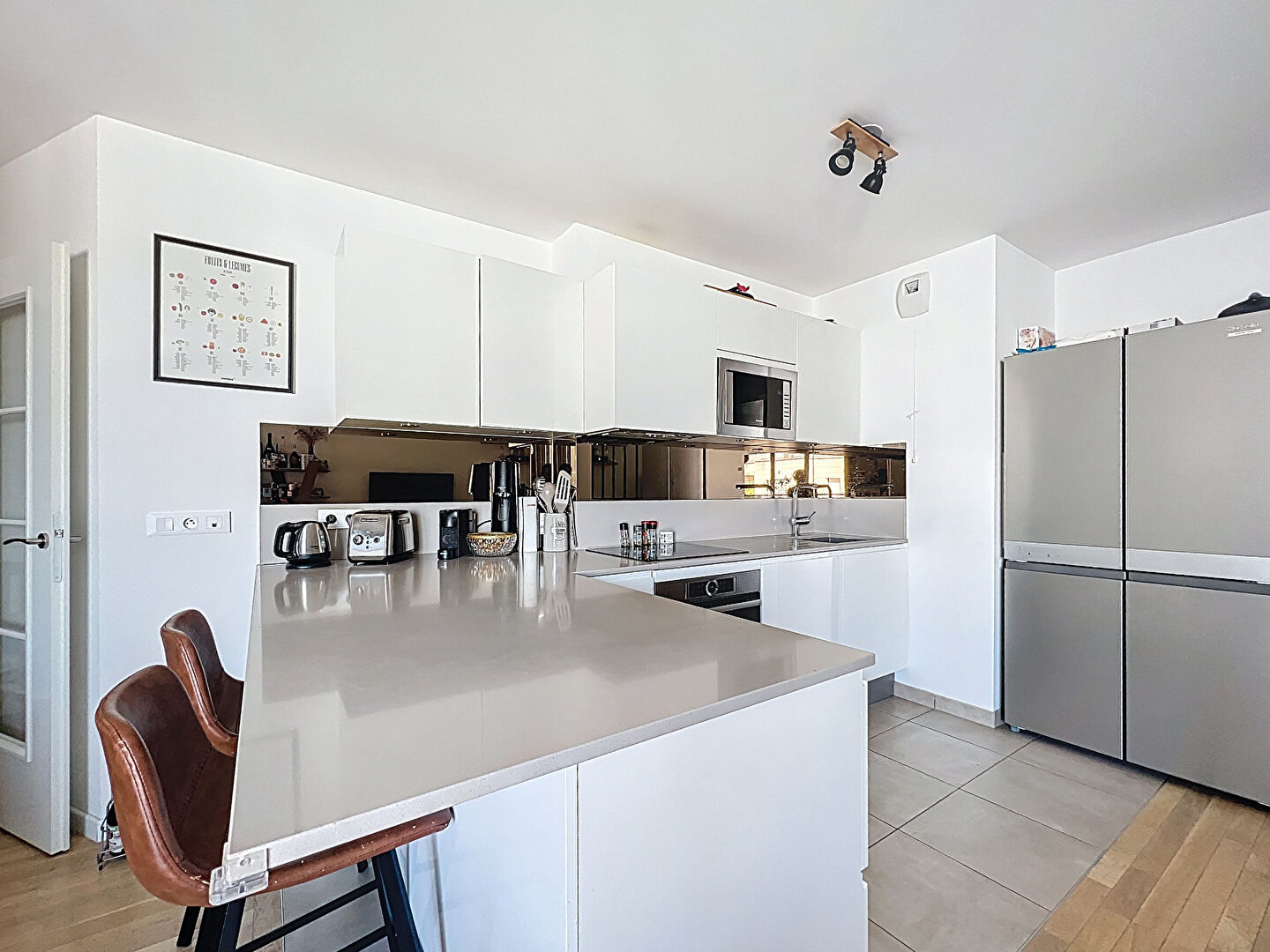 Photo Appartement Suresnes 3 pièce(s) 69 m2 image 3/6