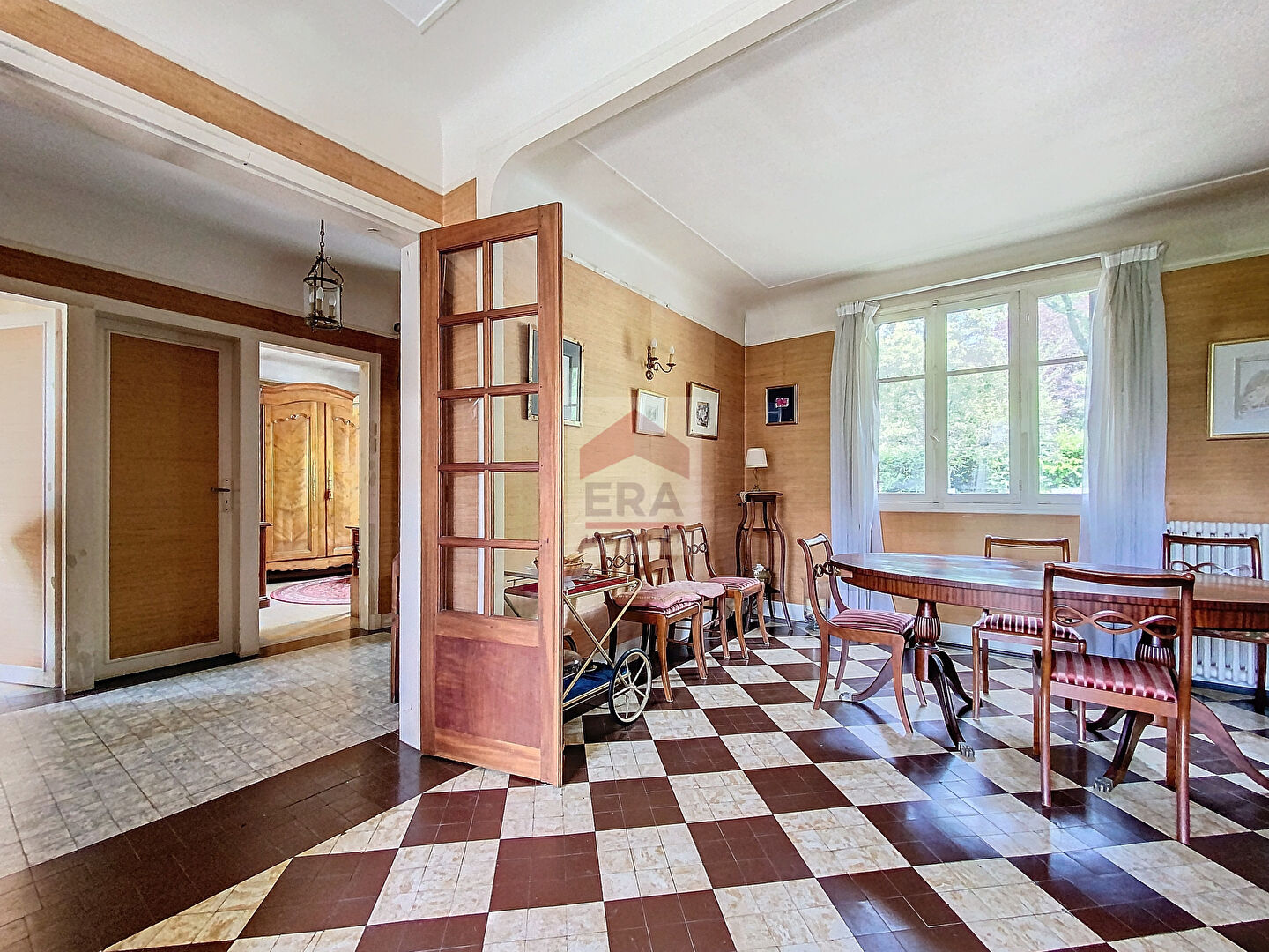 Photo Maison Suresnes 190 M2 image 2/6