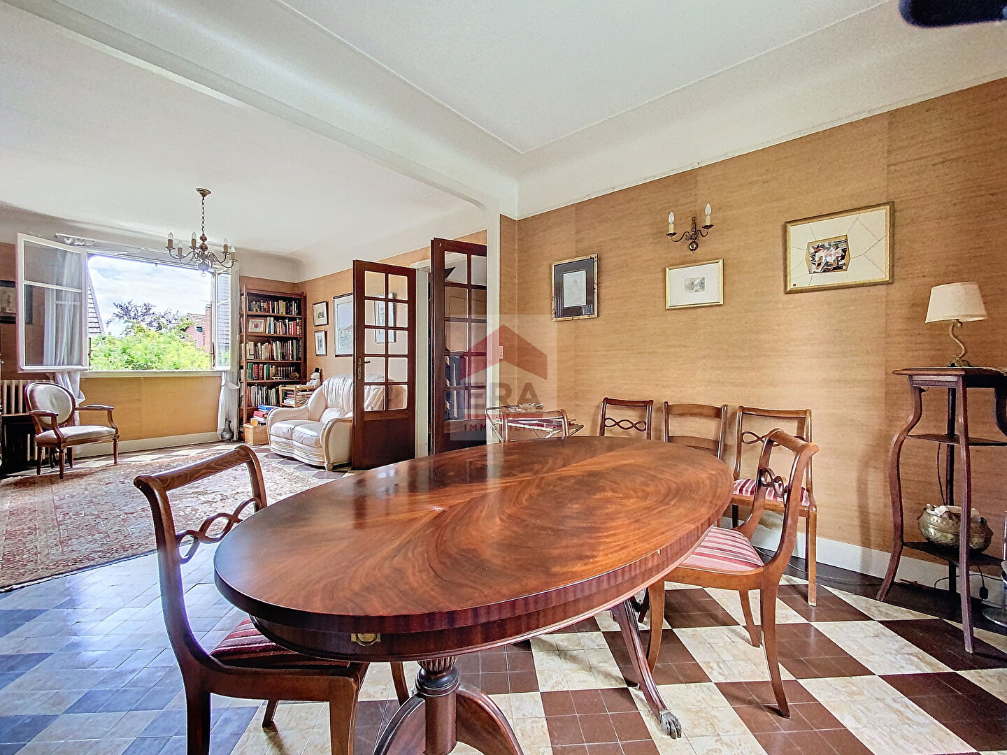 Photo Maison Suresnes 190 M2 image 3/6