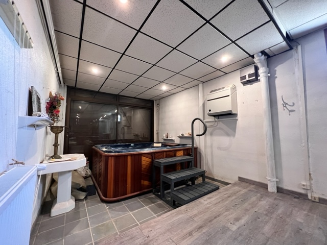 Photo Quint Fonsegrives Maison 11 pièce(s) 209.91 m2 avec terrasse et piscine image 3/6