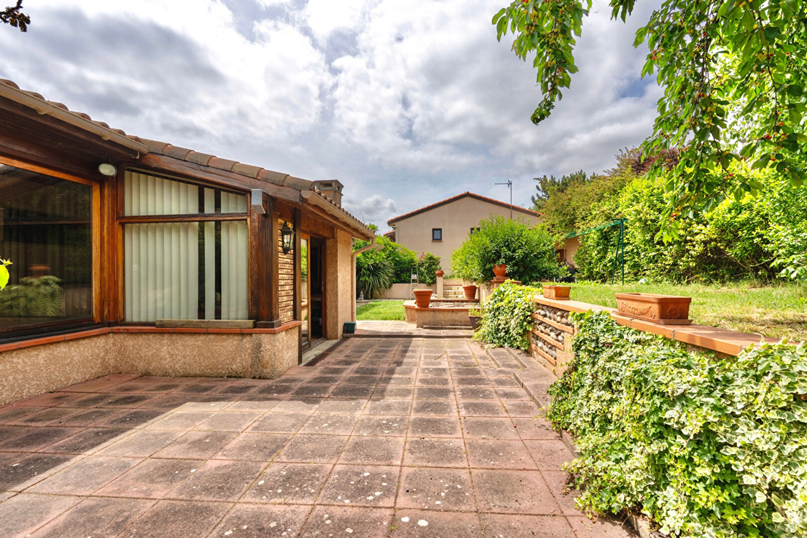 Photo maison a vendre cornebarrieu 161 m2 avec veranda image 1/6