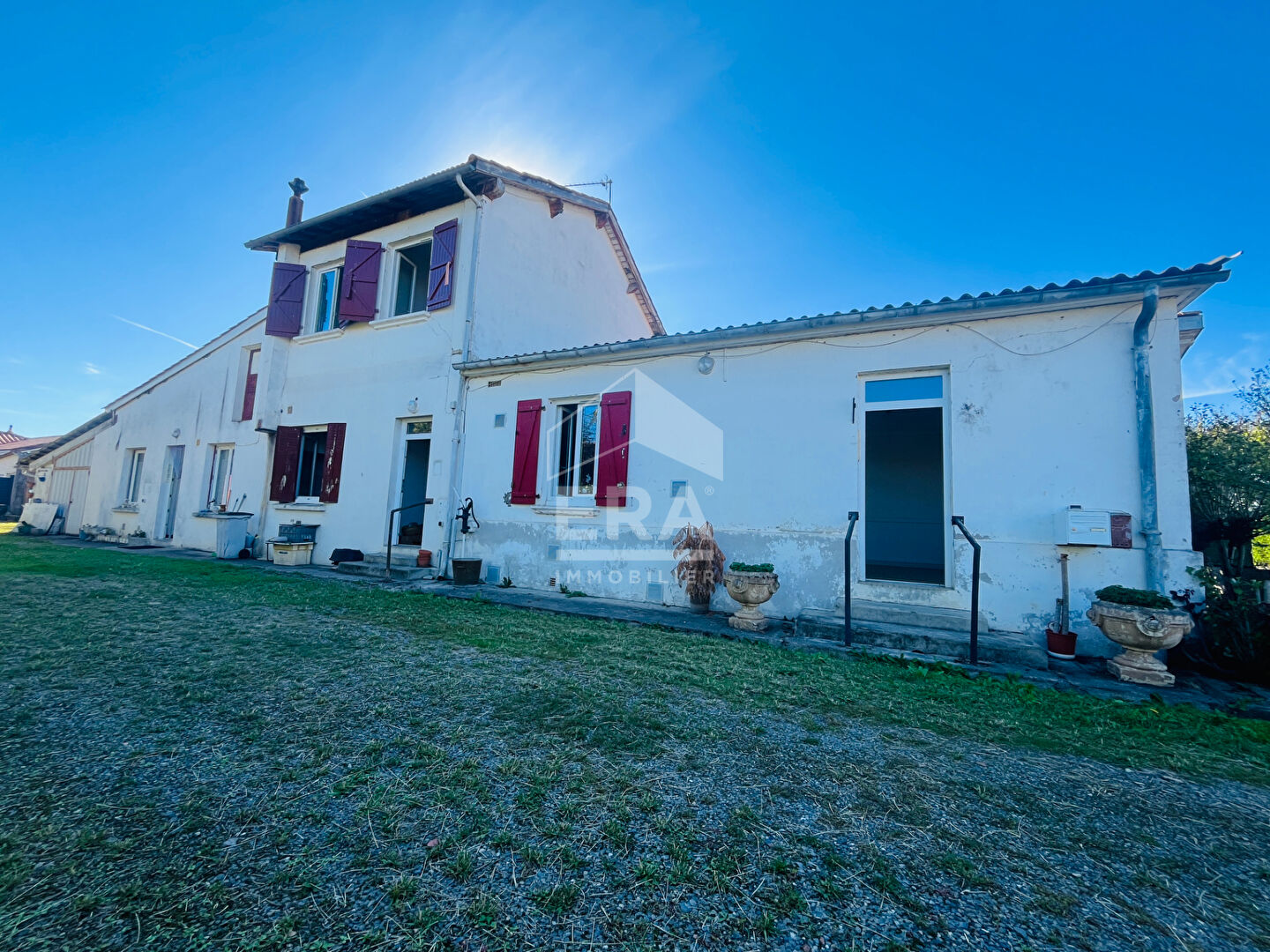 Vente maison composée de trois logements