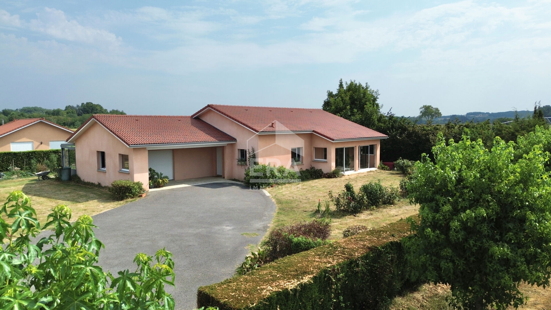 Agence immobilière de 
 ERA VAL ADOUR - ERA VAL D'ADOUR IMMOBILIER 
