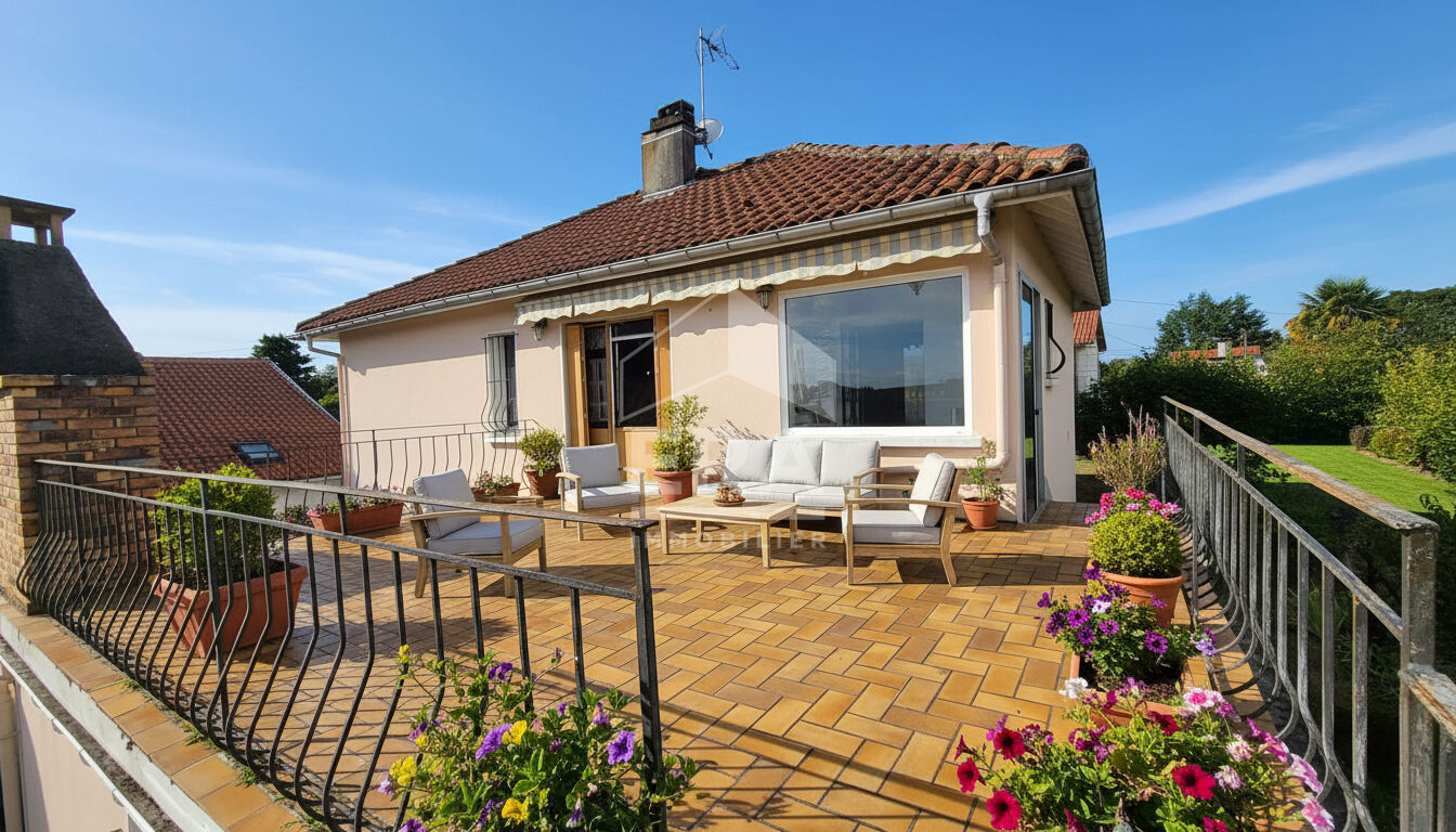 Agence immobilière de 
 ERA VAL ADOUR - ERA VAL D'ADOUR IMMOBILIER 
