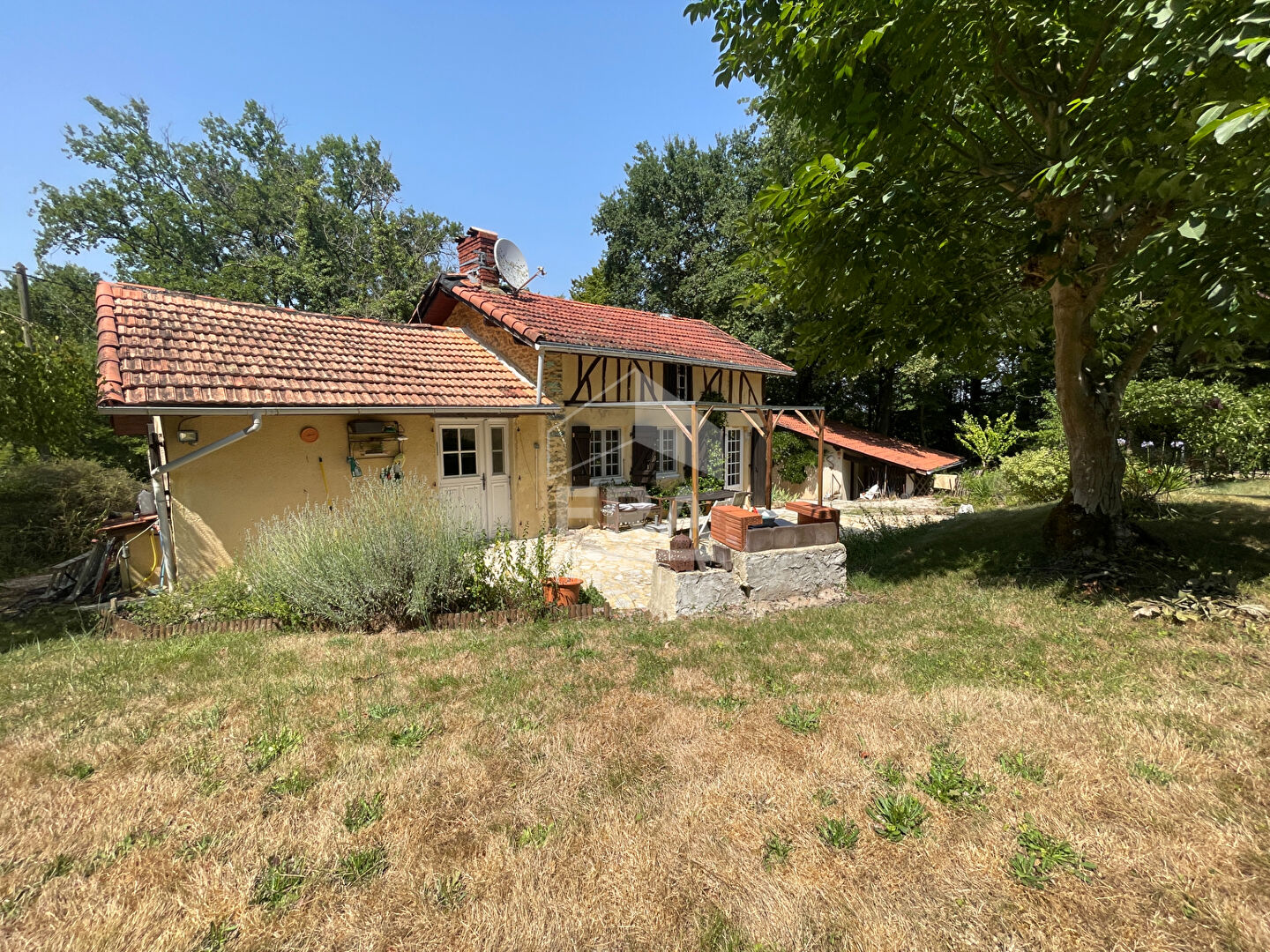 Agence immobilière de 
 ERA VAL ADOUR - ERA VAL D'ADOUR IMMOBILIER 
