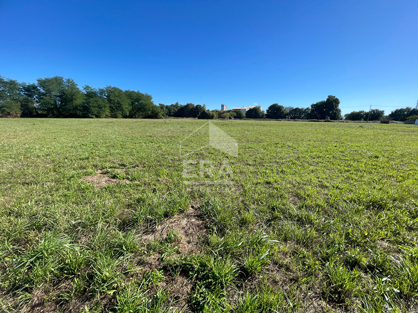 Photo A vendre - Terrain plat  de 1149m² à Vic-en-Bigorre image 2/4