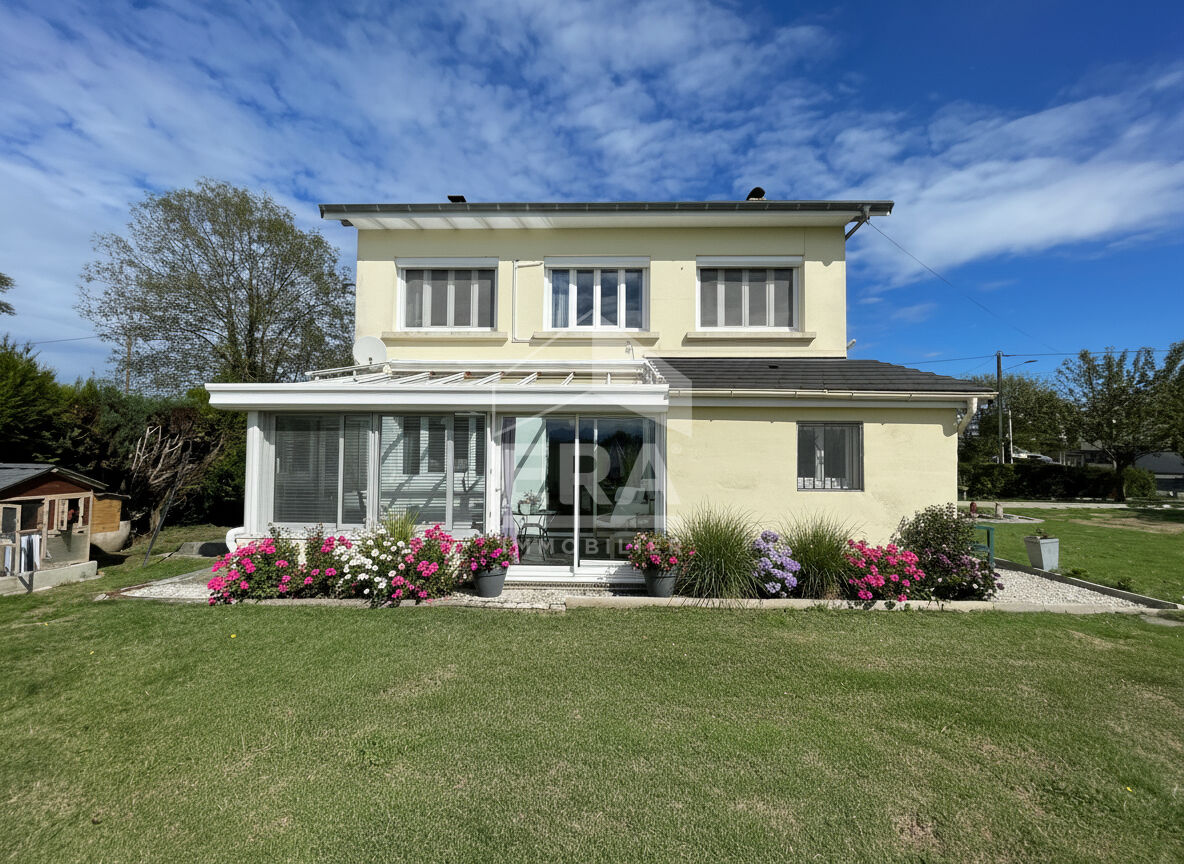 Agence immobilière de 
 ERA VAL ADOUR - ERA VAL D'ADOUR IMMOBILIER 
