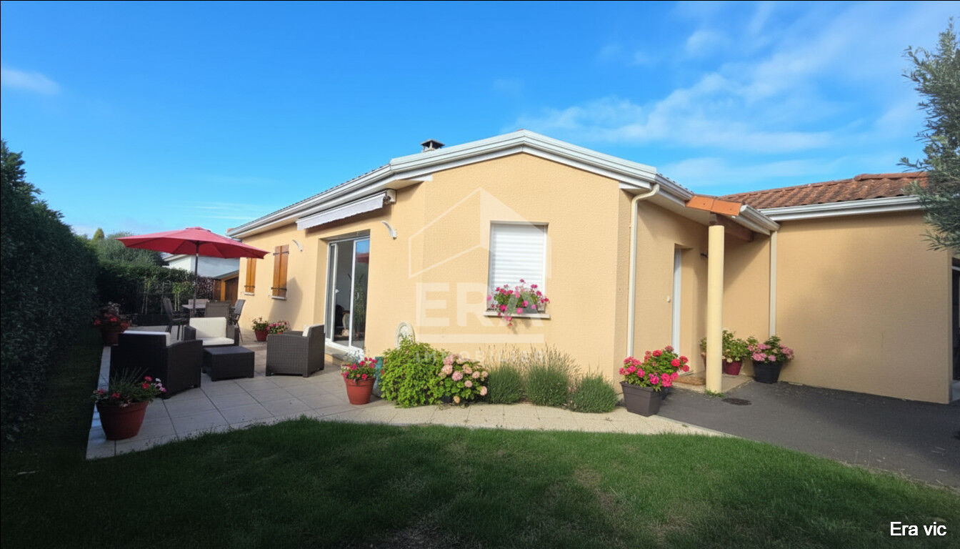 Agence immobilière de 
 ERA VAL ADOUR - ERA VAL D'ADOUR IMMOBILIER 
