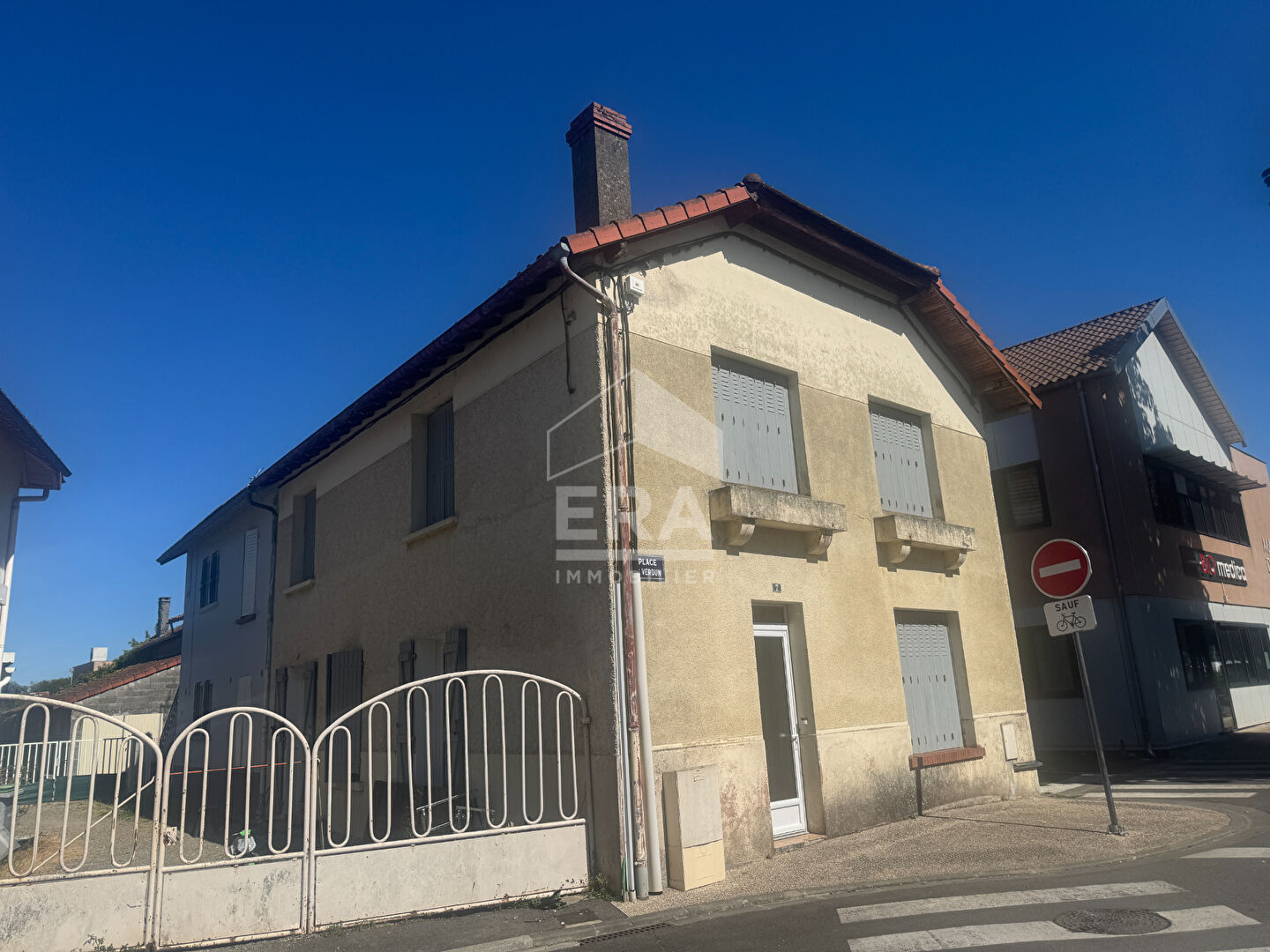 Agence immobilière de 
 ERA VAL ADOUR - ERA VAL D'ADOUR IMMOBILIER 
