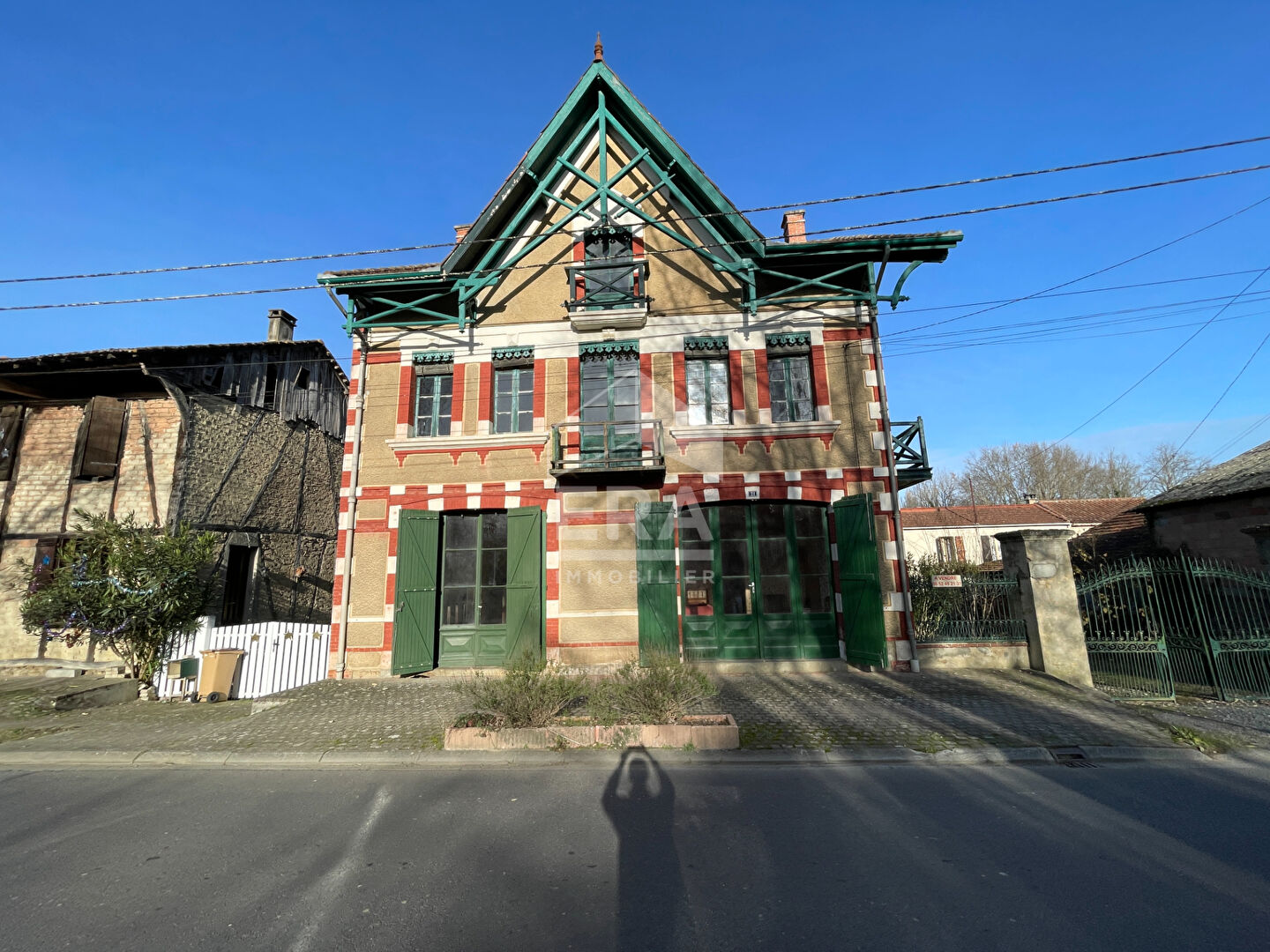 Photo Maison Plaisance 6 pièce(s) 153 m2 image 1/6