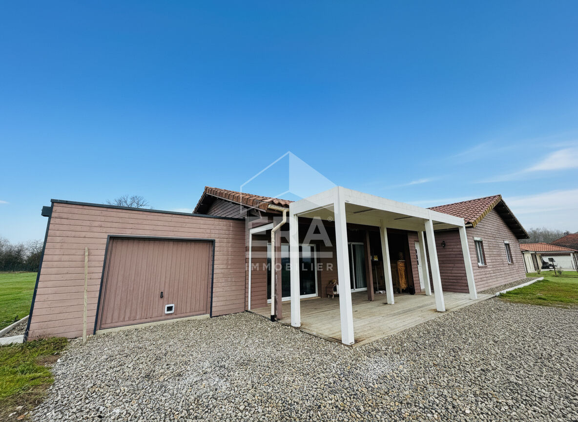 Agence immobilière de 
 ERA VAL ADOUR - ERA VAL D'ADOUR IMMOBILIER 
