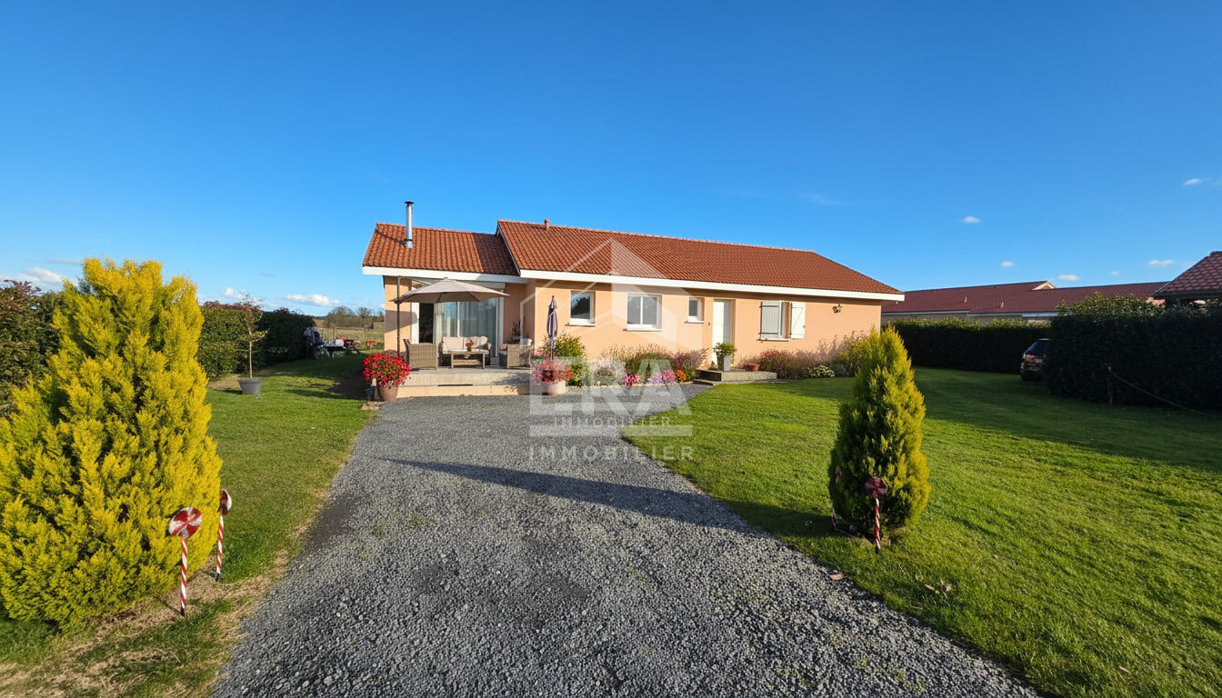 Agence immobilière de 
 ERA VAL ADOUR - ERA VAL D'ADOUR IMMOBILIER 
