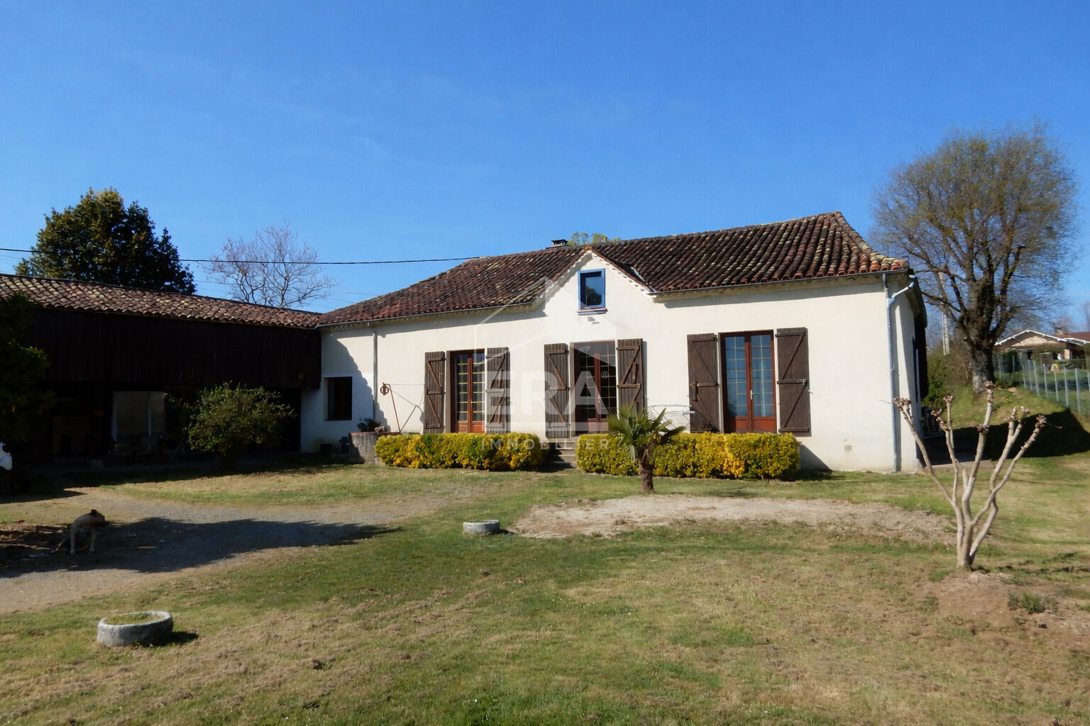 Agence immobilière de 
 ERA VAL ADOUR - ERA VAL D'ADOUR IMMOBILIER 
