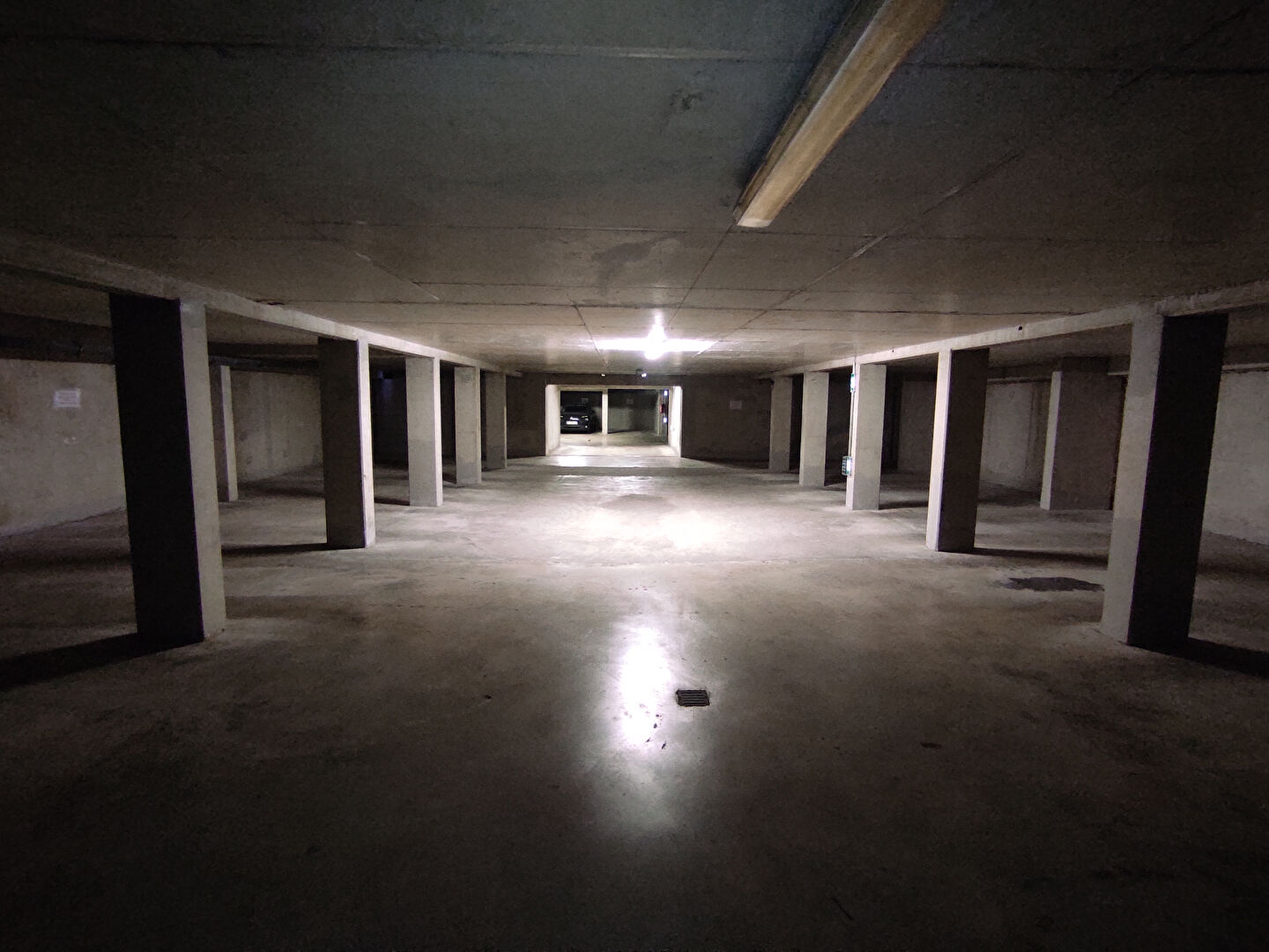 Photo Parking / box Aix En Provence image 2/2