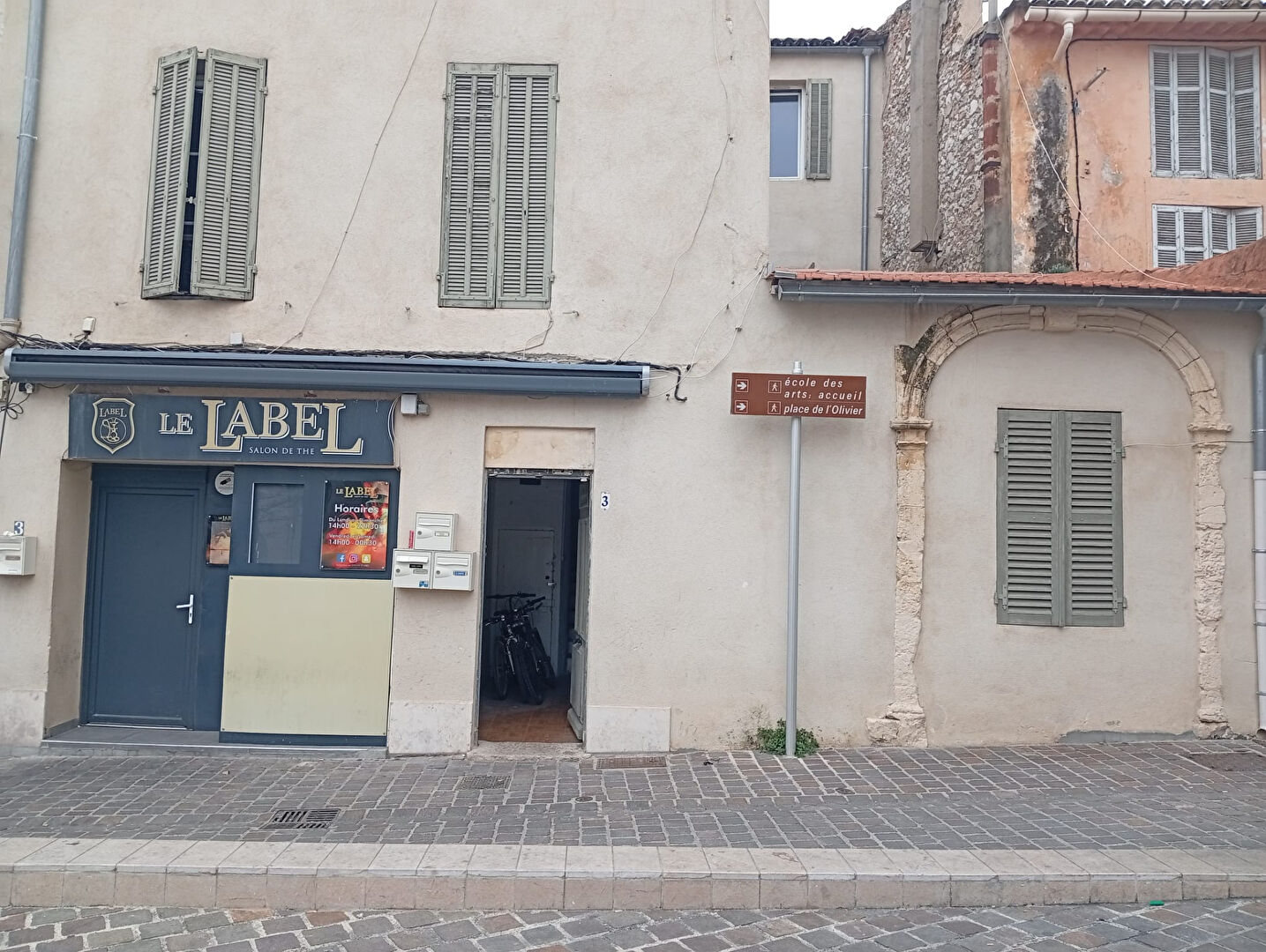 Photo Local commercial Marignane - Centre image 1/1