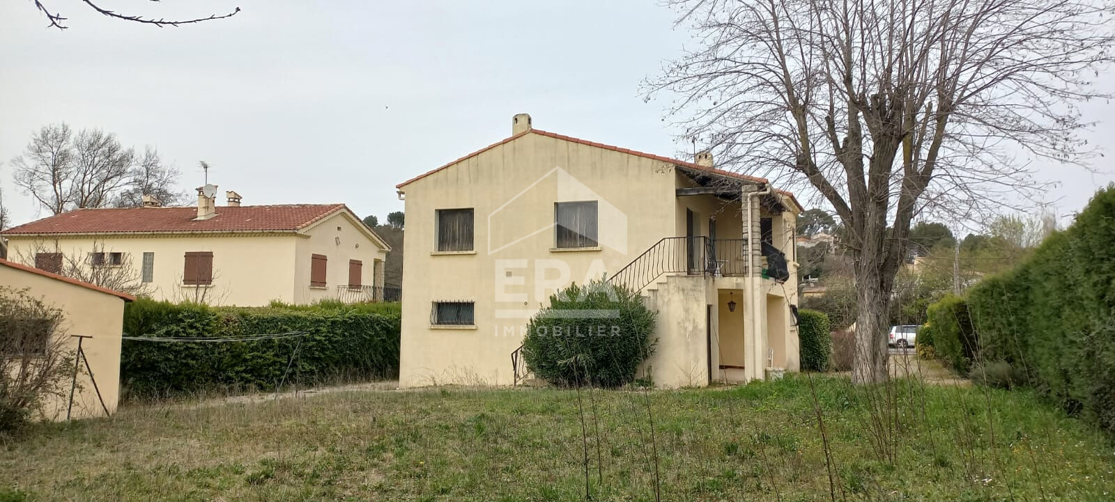 Photo Maison Simiane Collongue 7 pièce(s) image 1/6