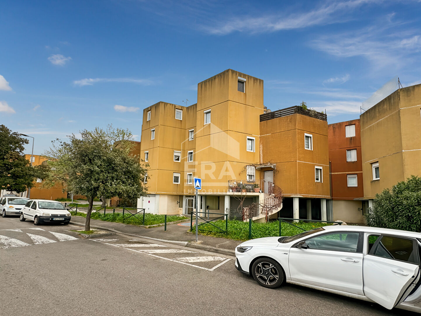 Photo Appartement T5 de 99 m² avec terrasse et garage ? Rue de la Rose des Vents, 13140 Miramas image 3/6