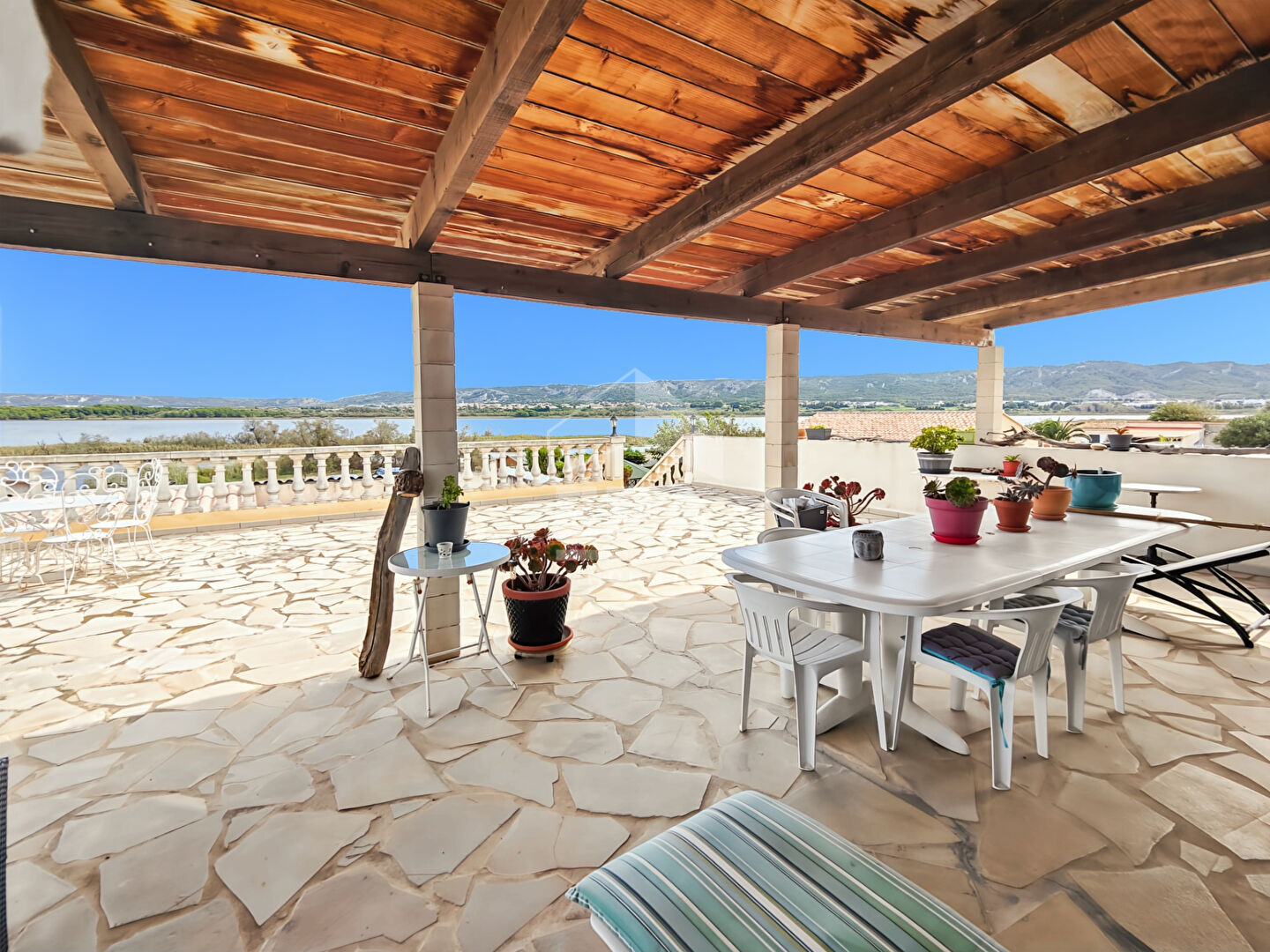 ChÂteauneuf-les-martigues 6 pièces185.44 m2