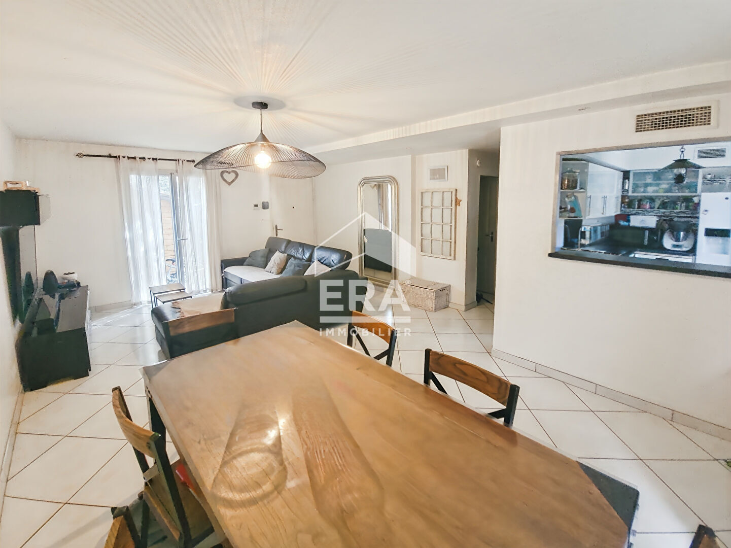 Photo Maison Salon De Provence 5 pièce(s) 93 m2 image 2/6