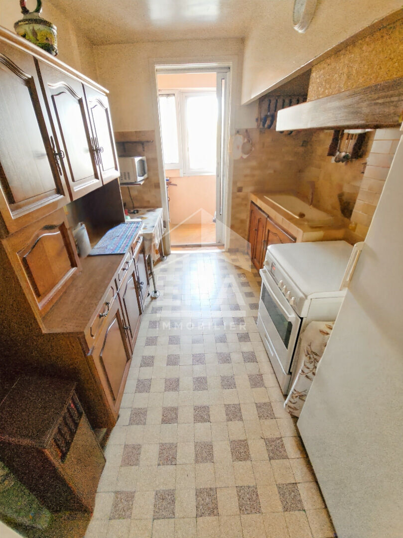 Photo Appartement Salon De Provence 5 pièce(s) 78 m2 image 3/6