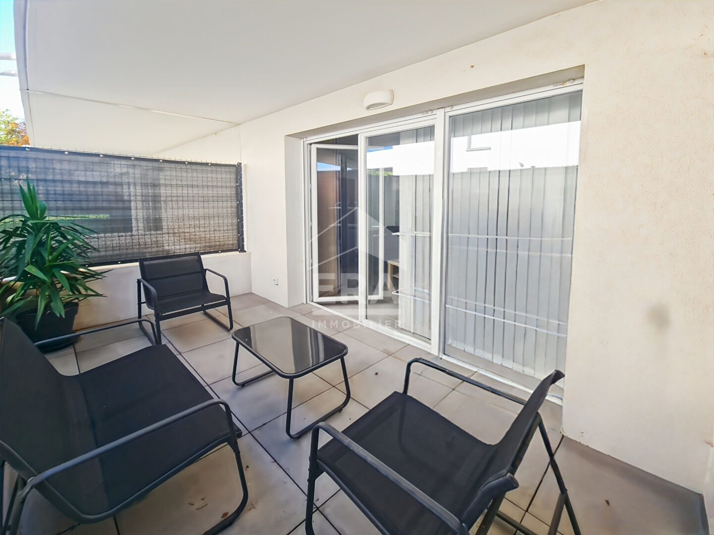 STUDIO RDC résidence récente