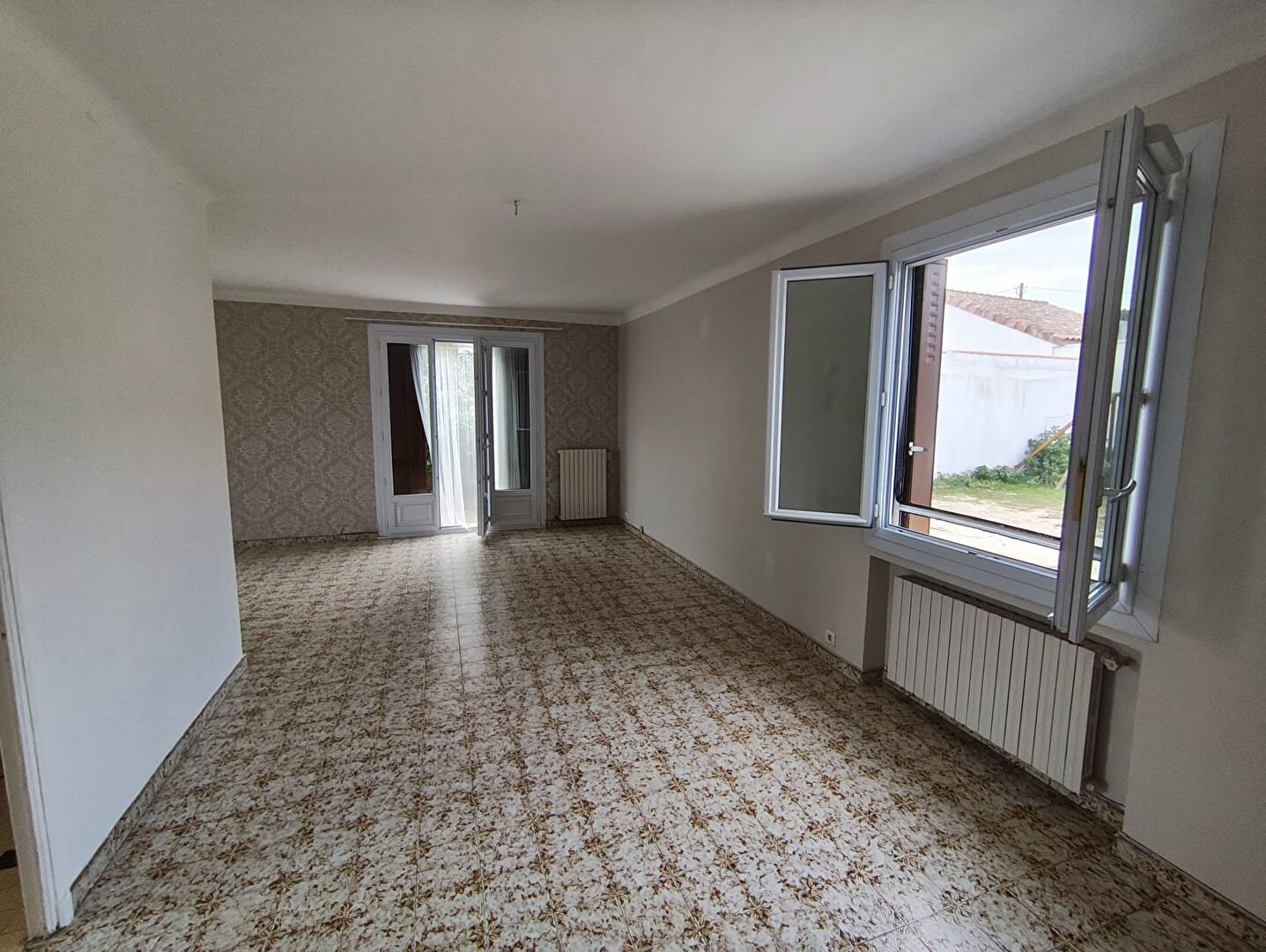 Photo Maison Saint Victoret 5 pièce(s) 98.81 m2 image 2/6