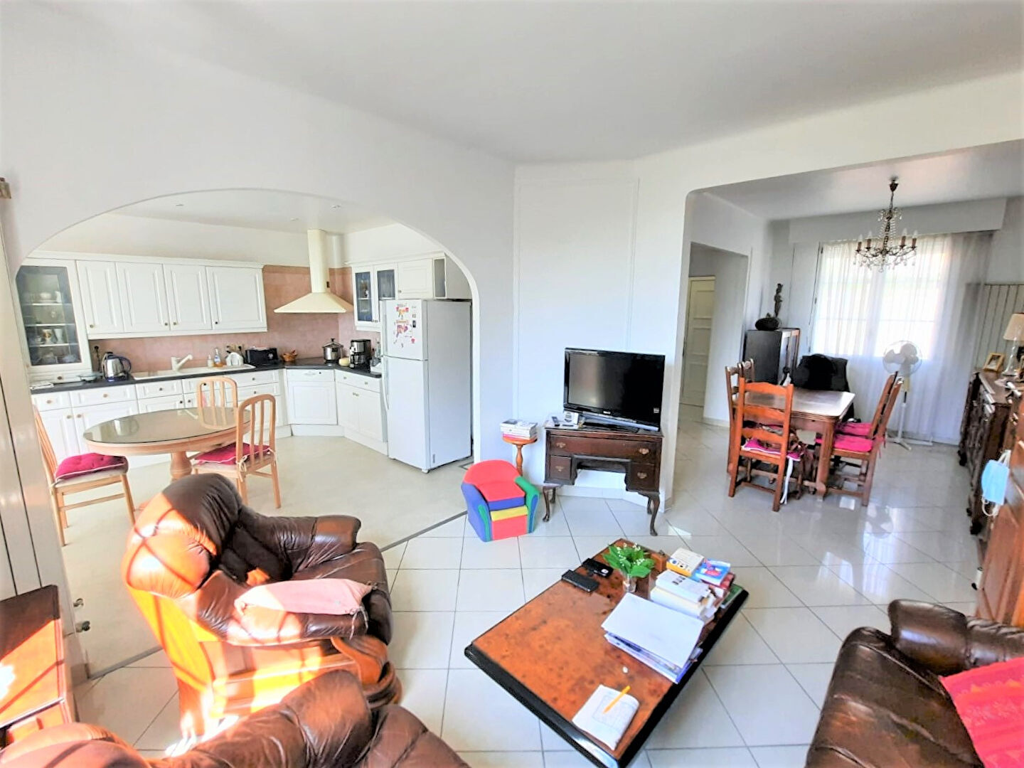 Photo Maison Chennevieres Sur Marne 7 pièce(s) 288.6 m2 image 3/6