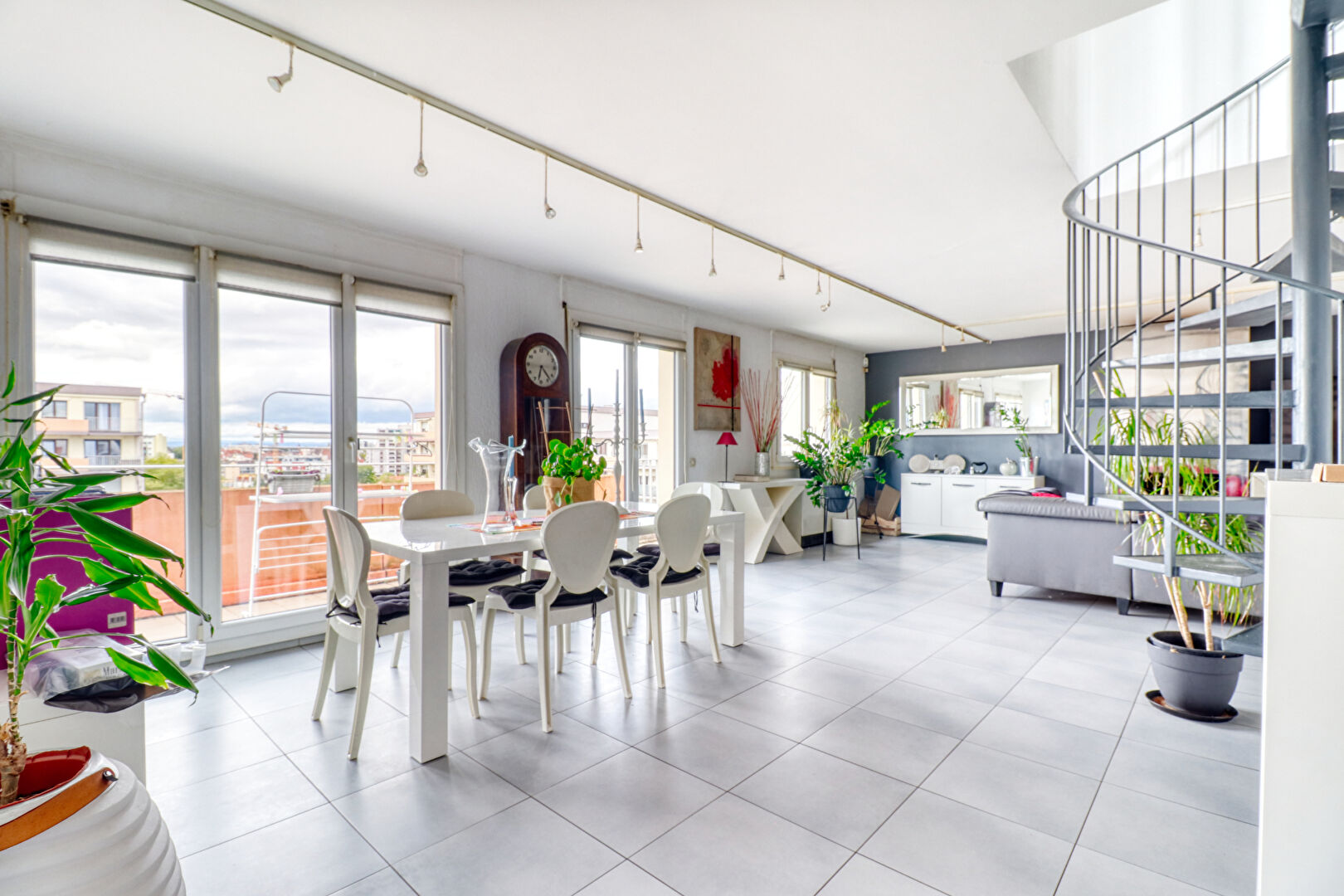 Photo Appartement Strasbourg 6 pièces 191 m2 image 2/6