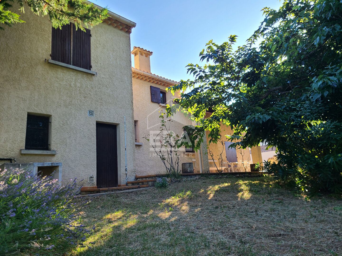 Photo Maison Mazan 7 pièce(s) 166 m2 image 2/6