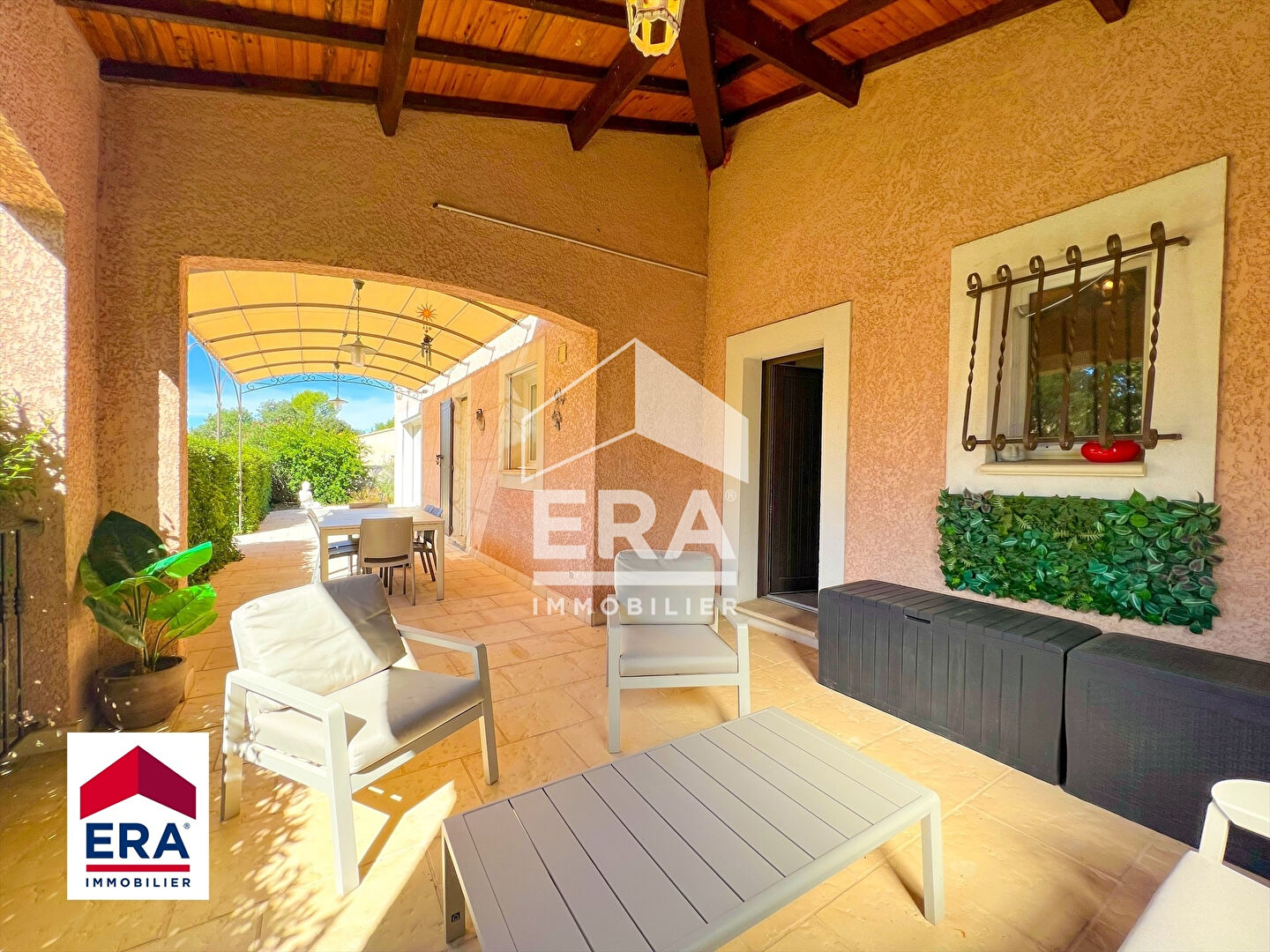 Photo Spacieuse maison familiale avec piscine à Saint Didier image 2/6