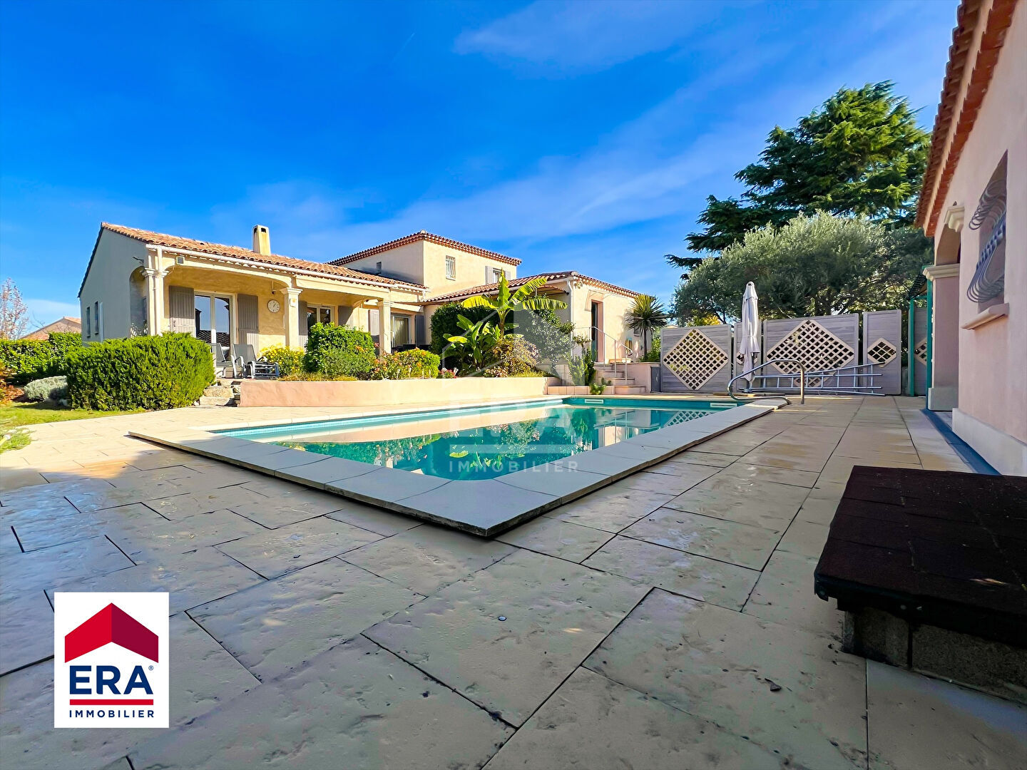 Agence immobilière de 
 ERA VENTOUX - ERA VENTOUX IMMOBILIER 
