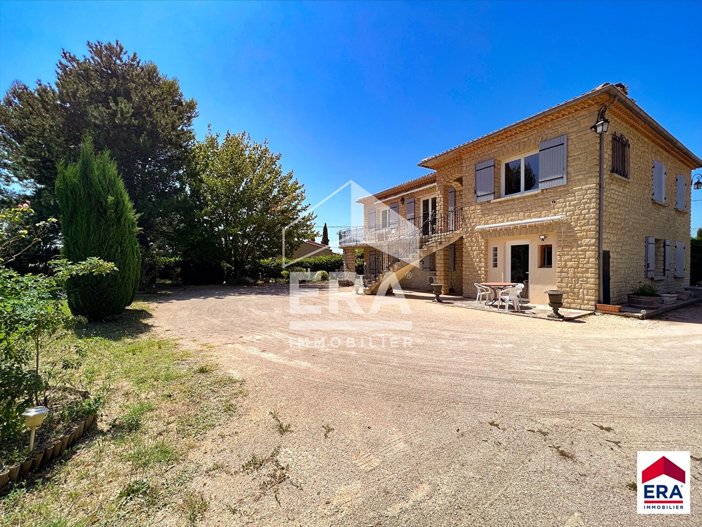 Agence immobilière de 
 ERA VENTOUX - ERA VENTOUX IMMOBILIER 
