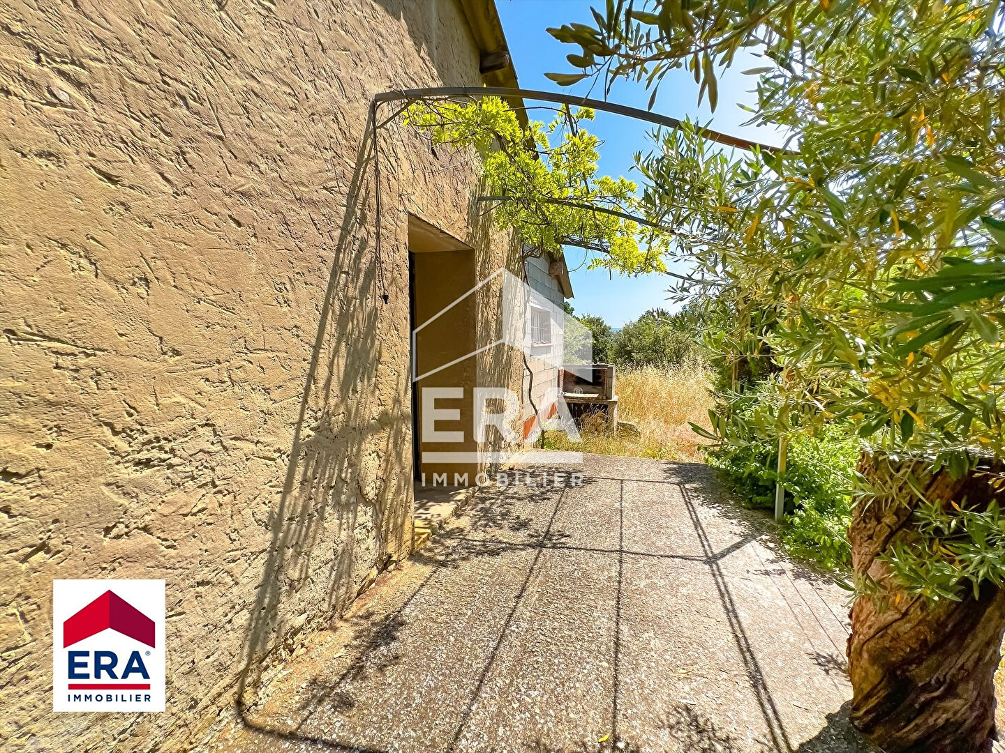 Agence immobilière de 
 ERA VENTOUX - ERA VENTOUX IMMOBILIER 
