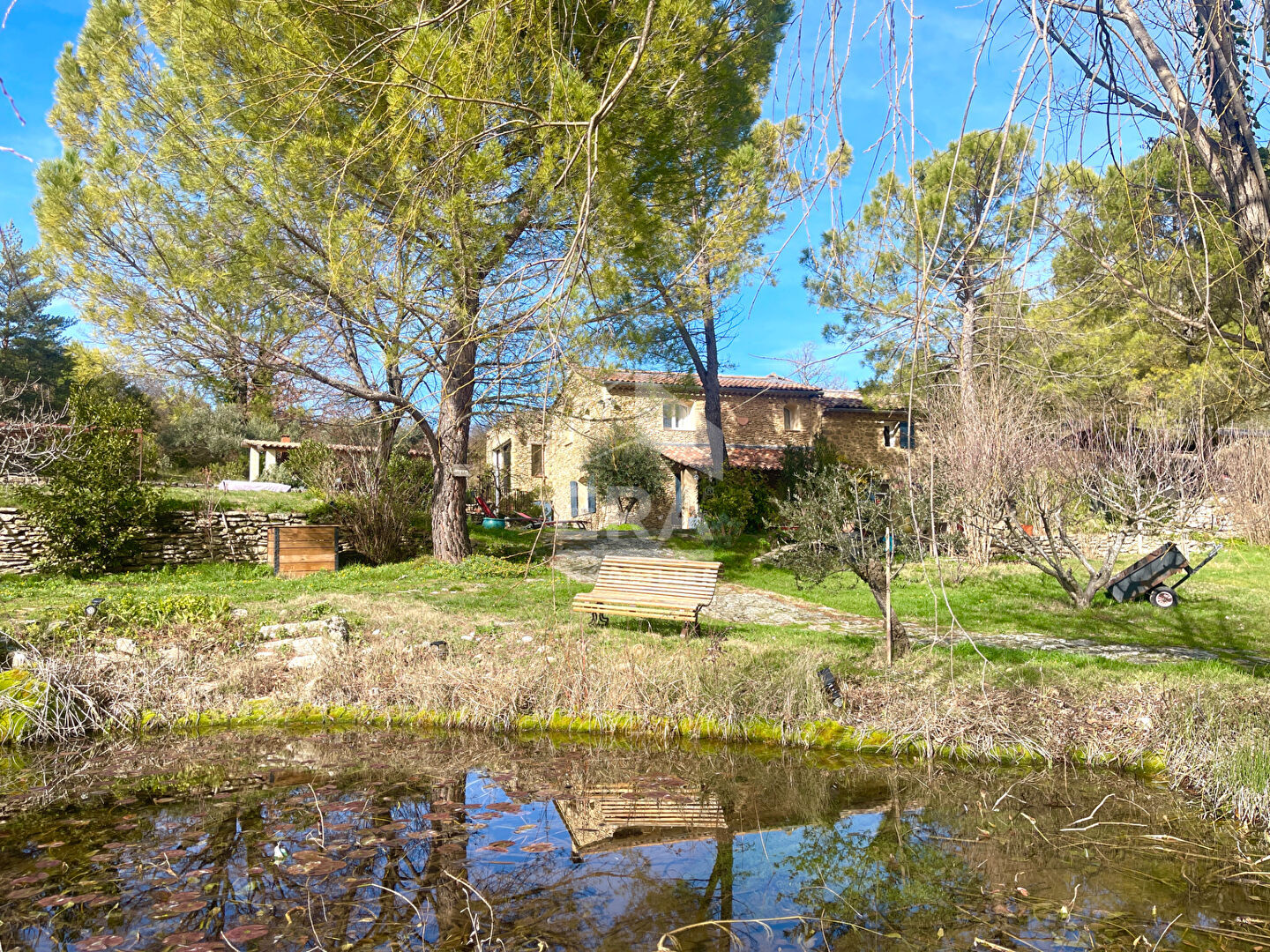 Agence immobilière de 
 ERA VENTOUX - ERA VENTOUX IMMOBILIER 
