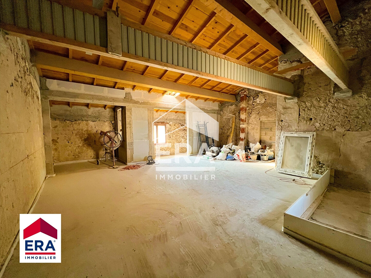 Photo Maison de ville à réinventer, Potentiel locatif exceptionnel image 1/6