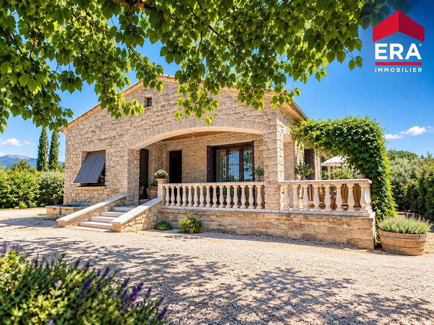 Agence immobilière de 
 ERA VENTOUX - ERA VENTOUX IMMOBILIER 

