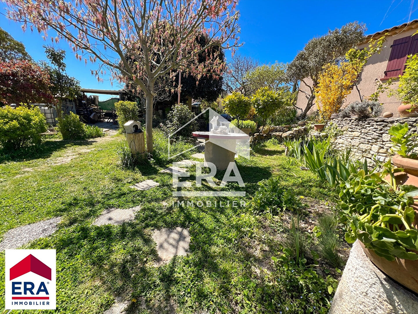 Agence immobilière de 
 ERA VENTOUX - ERA VENTOUX IMMOBILIER 
