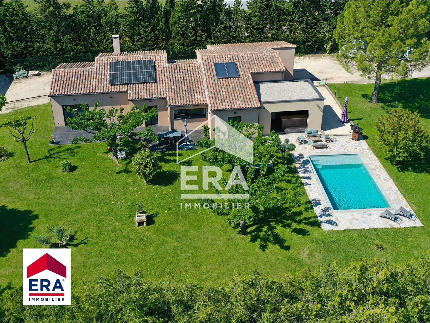 Agence immobilière de 
 ERA VENTOUX - ERA VENTOUX IMMOBILIER 
