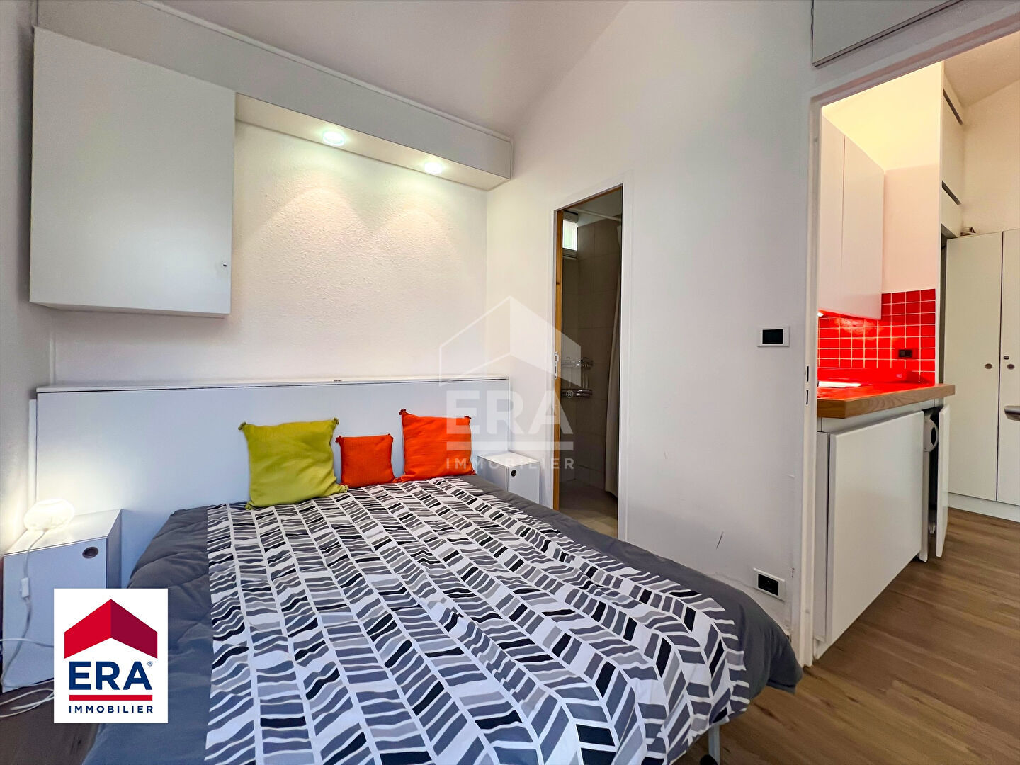 Photo Bastidon meublé avec jardin privatif,  domaine naturiste de Bélézy image 2/3